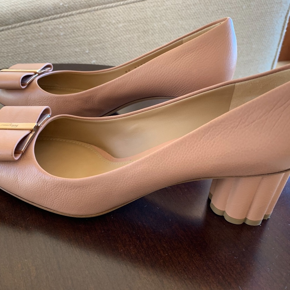 Ferragamo Pumps